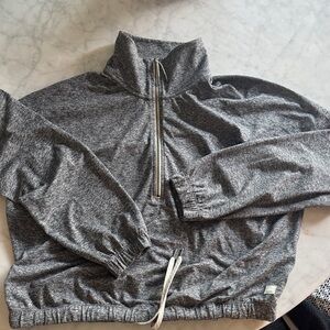Vuori Halo relaxed half zip size M